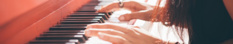 Zeit für Dein Klavier - Aktuelle Hits und bekannte Lieder für Klavier einfach Solo und Gesang
