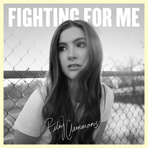 cover: Fighting For Me, Riley Clemmons, Gesang, Gitarre, Klavier