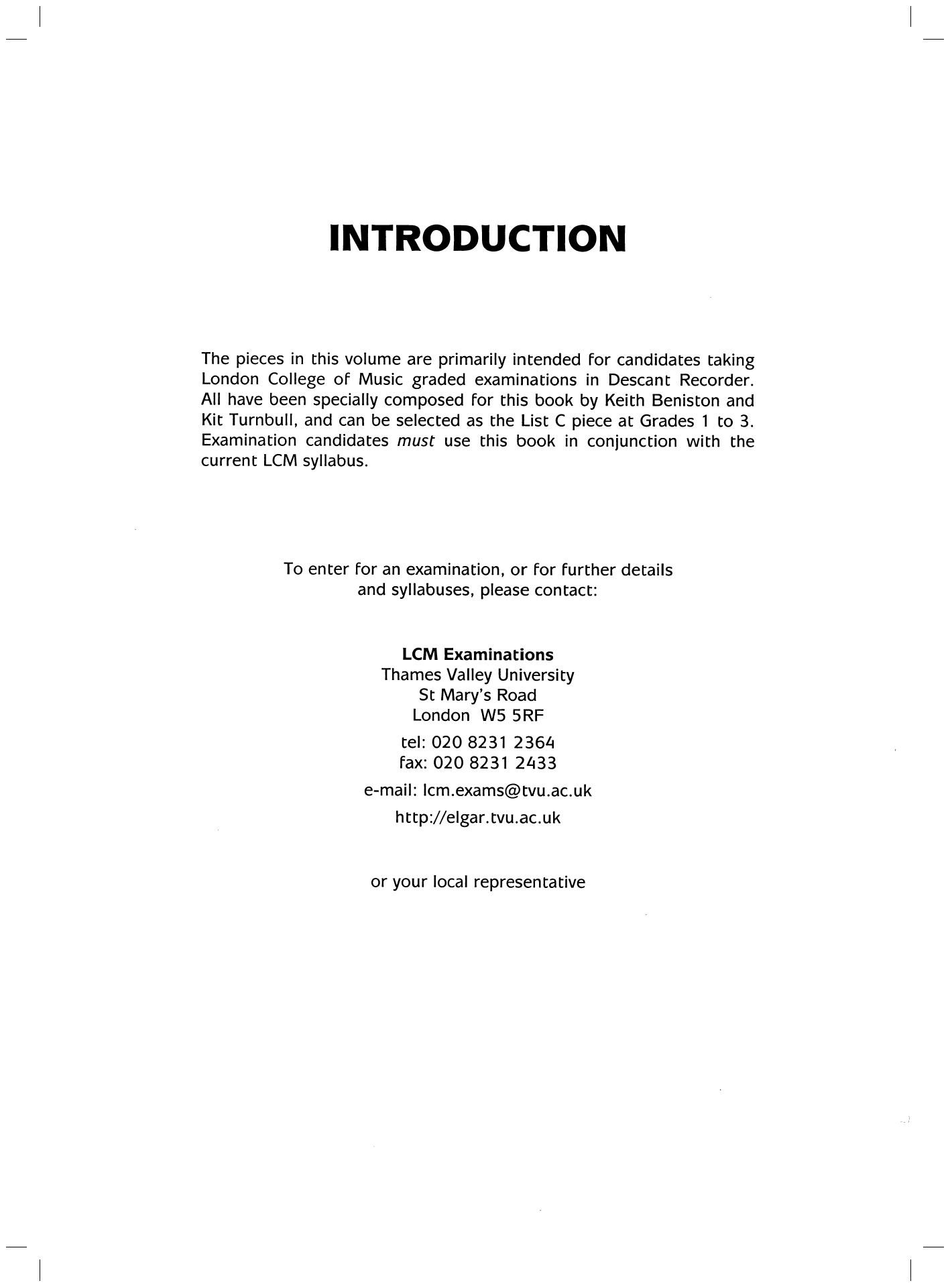 Produktgalerie: Seite 1 von 1 LCM Graded Descant Recorder Album, LCME