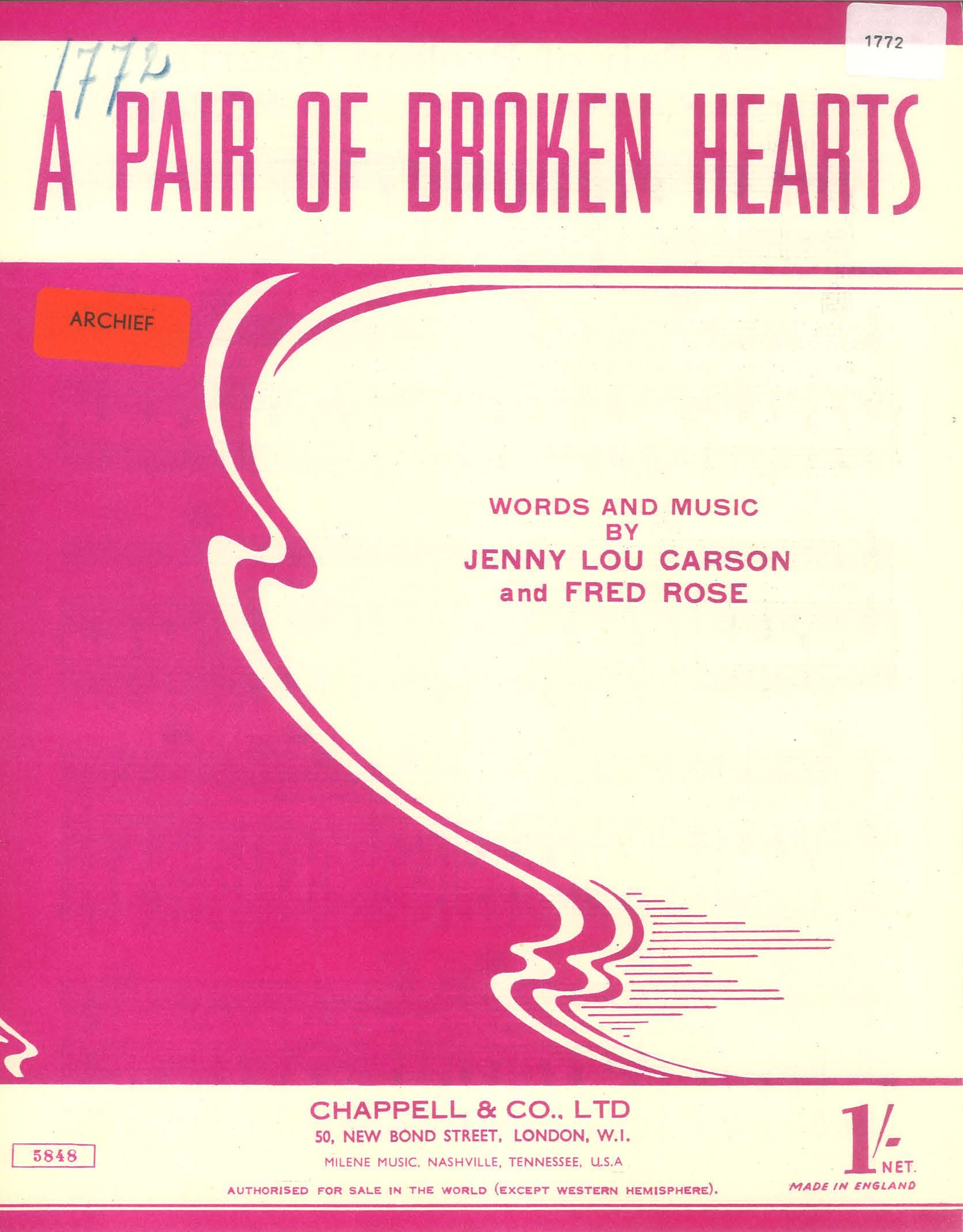 Produktbild zu: A Pair Of Broken Hearts