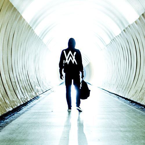 cover: Faded, Alan Walker, Gesang, Gitarre, Klavier