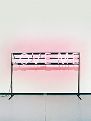 cover: Love Me, The 1975, Gesang, Gitarre, Klavier