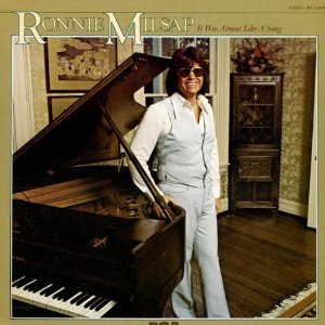 cover: It Was Almost Like A Song, Ronnie Milsap, Klavier