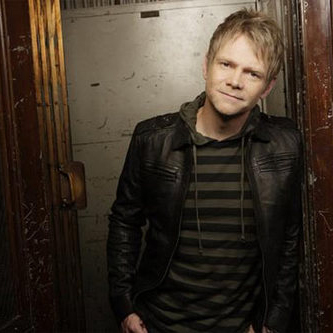 cover: Runaway, Steven Curtis Chapman, Gitarre