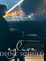 cover: Deine Schuld, Ayliva, Gesang, Gitarre, Klavier