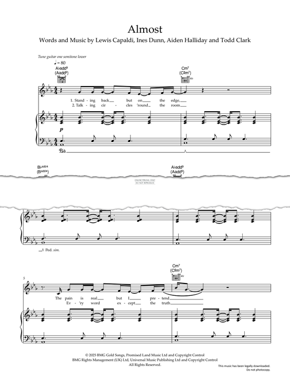 Produktgalerie: Seite 1 von 1 Almost, Lewis Capaldi, Gesang, Gitarre, Klavier