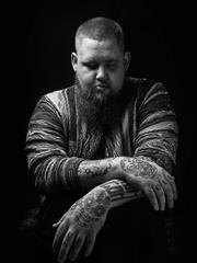 cover: Crossfire, Rag'n'Bone Man, Gesang, Gitarre, Klavier